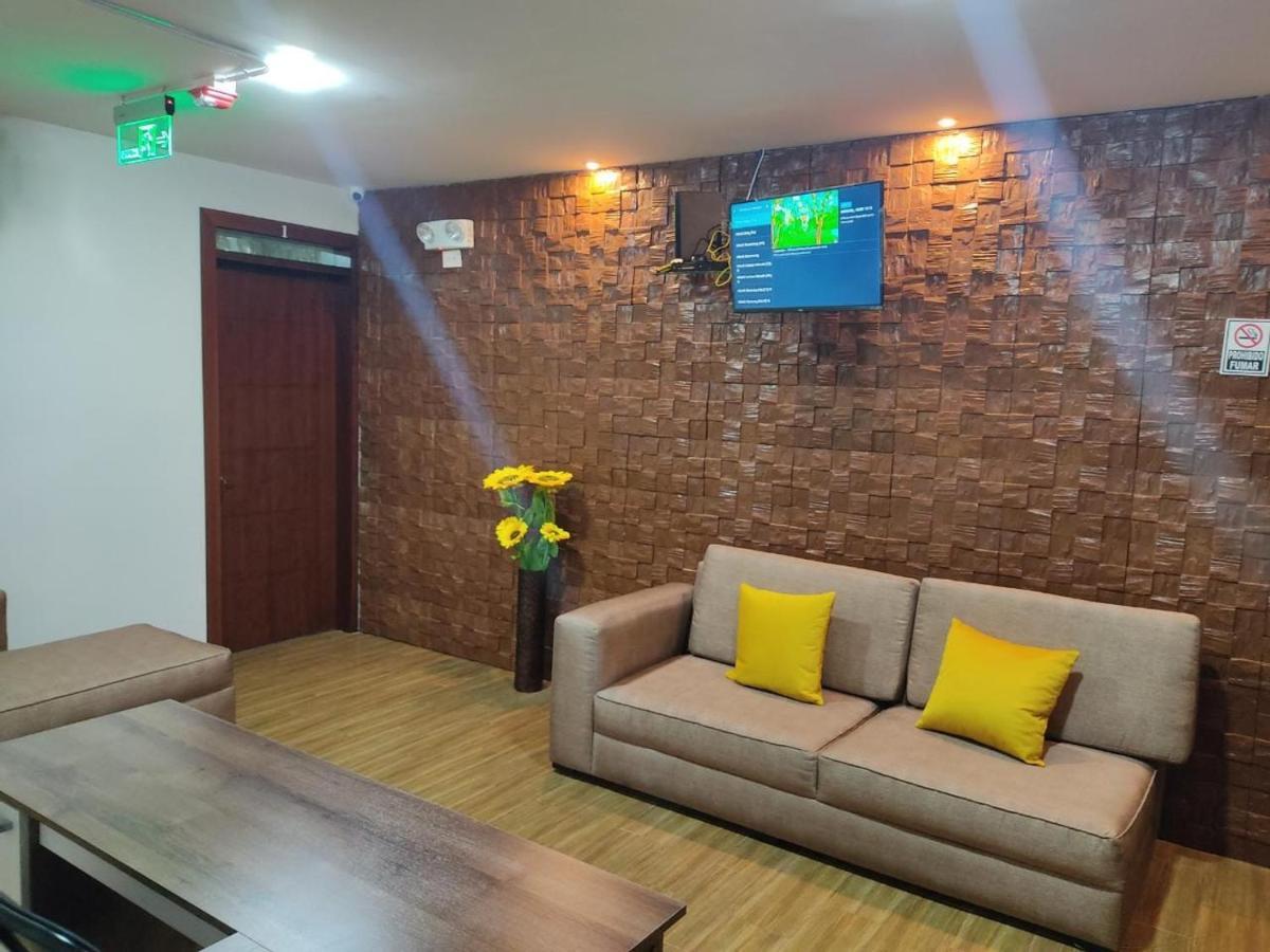 קיטו Hospedaje El Girasol Tababela מראה חיצוני תמונה