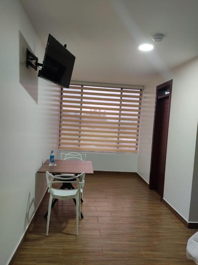 קיטו Hospedaje El Girasol Tababela מראה חיצוני תמונה